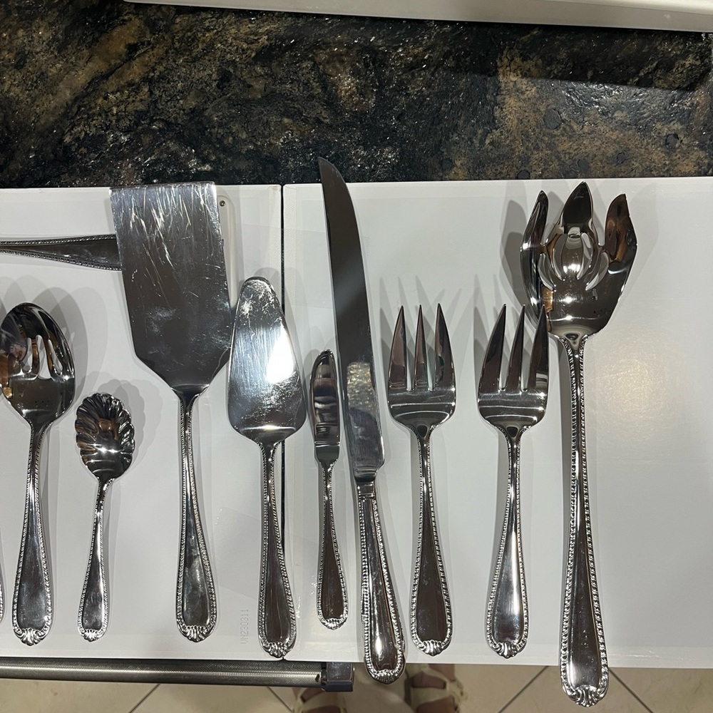 Reed & Barton 18/10 Stainless Domain 14 piece serving set, EUC